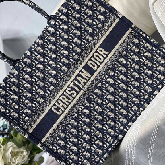 Dior Book Tote Large - Picture 2 of 8